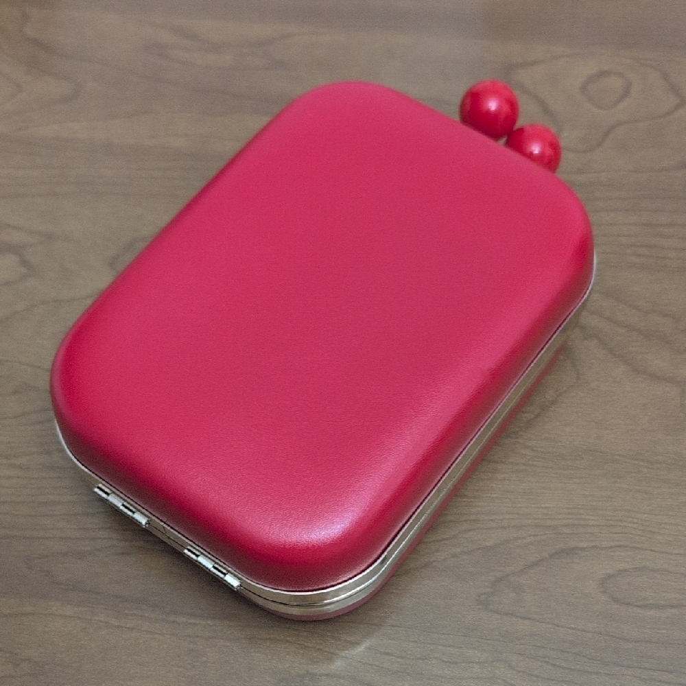Elizabeth Arden Vibrant Red Pouch